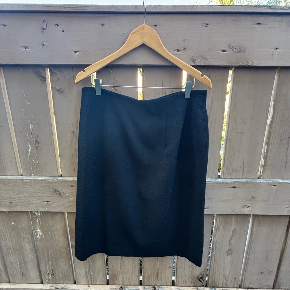 Black Wool Suit Skirt Sz 16 - EUC